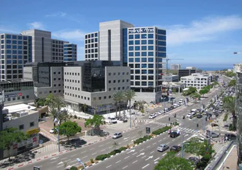 למכירה קומת מסחר בהרצליה