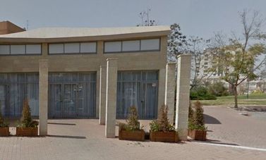 שטחי מסחר להשכרה במרכז מסחרי בקרית גת