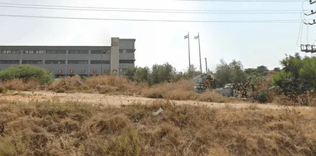 שטח ,מגרש בלב הארץ ראש העין לאחסנה .