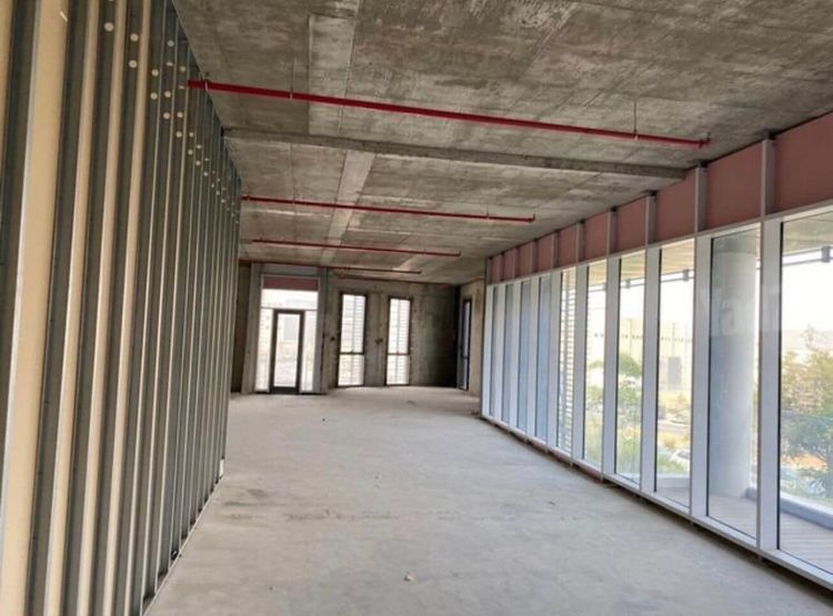 להשכרה במודיעין משרד 1057 מטר
