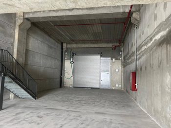 אולם תעשיה מסחר ואחסנה בפארק יוקה פ"ת
