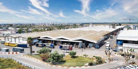 נכס תעשייה ולוגיסטיקה להשכרה בשדרות שוורץ, לוד - 400 מ״ר