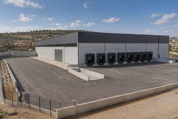 מחסן 2700 מ"ר עם מידוף מוכן בהר טוב א'