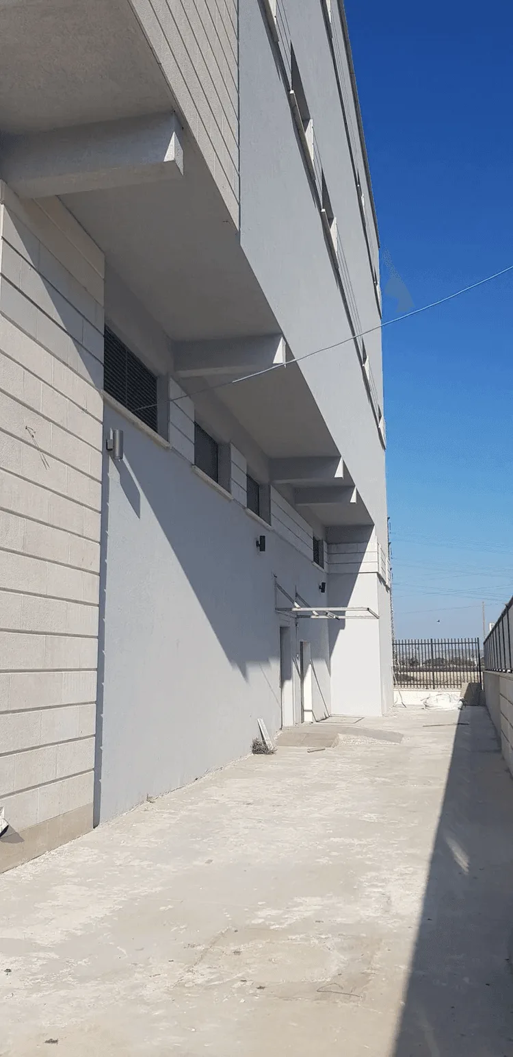 למכירה מבנה תעשיה בשלמות בחיפה