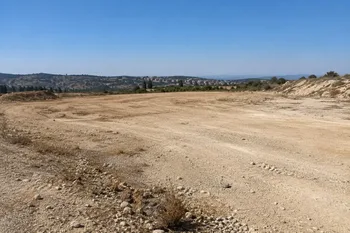 למכירה קרקע בתוך עופרים