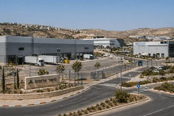 מגרש להשכרה מישור אדומים