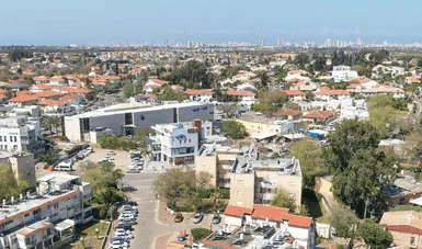 בניין עצמאי מניב למכירה בשרון