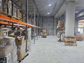 מבנה חדש ומושקע להשכרה בהר טוב