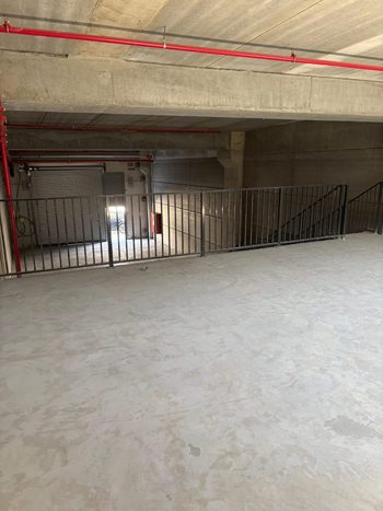 להשכרה סמוך לציר ז'בוטינסקי ולרכבת הקלה