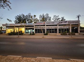להשכרה חנות לפיצוציה או לכל מטרה