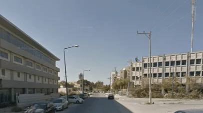 בנין משרדים בשלמות למכירה מניב 2M שח