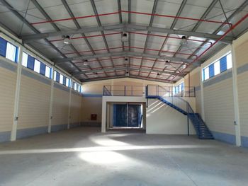 מבנה תעשייה להשכרה בציפורית