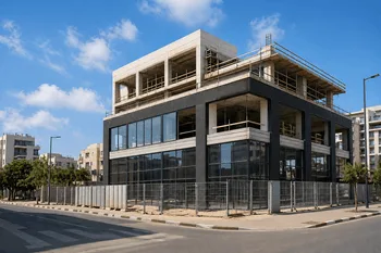 למכירה מרכז מסחרי בבניה רחובות