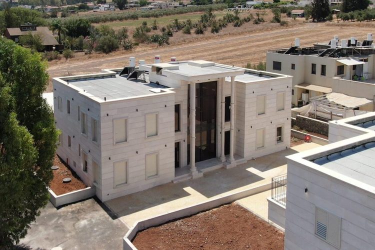 וילה חדשה ומרשימה במושבה יבנאל