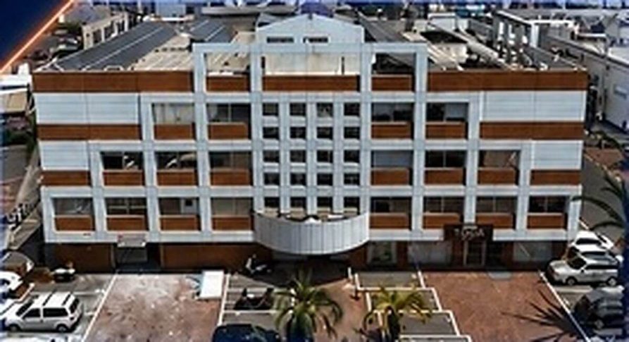 נכס מסחרי להשכרה ברחוב הנגר, כפר סבא - 170 מ״ר