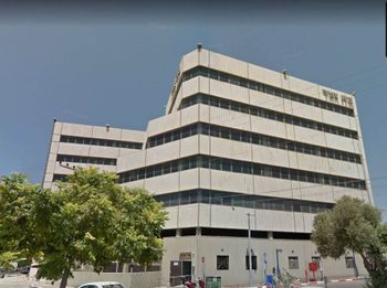 למכירה משרד בחוף שמן!